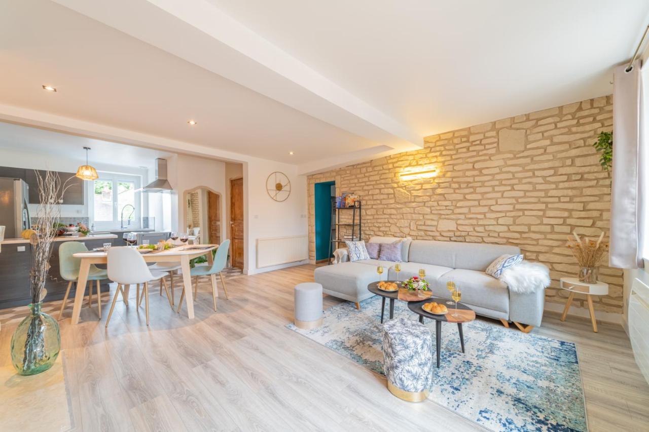 Cote Cour, 3 Chambres, Terrasses, Jardin Prive Avec Terrain De Petanque, Cave Voutee Corgoloin Exterior foto